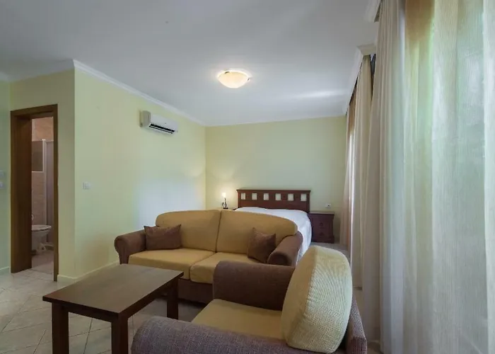 Апартамент Private St. Marina *